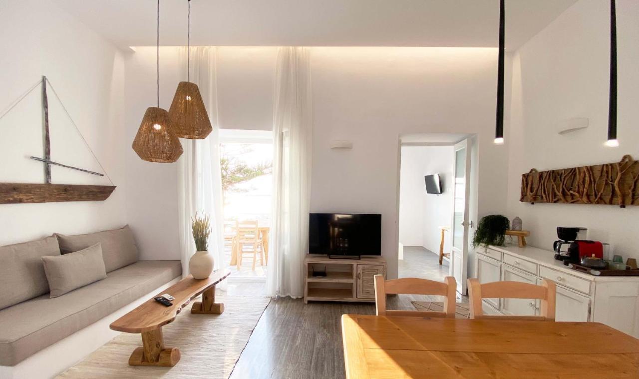 Lyra Seafront Apartment , Paroikia Town Center Kültér fotó