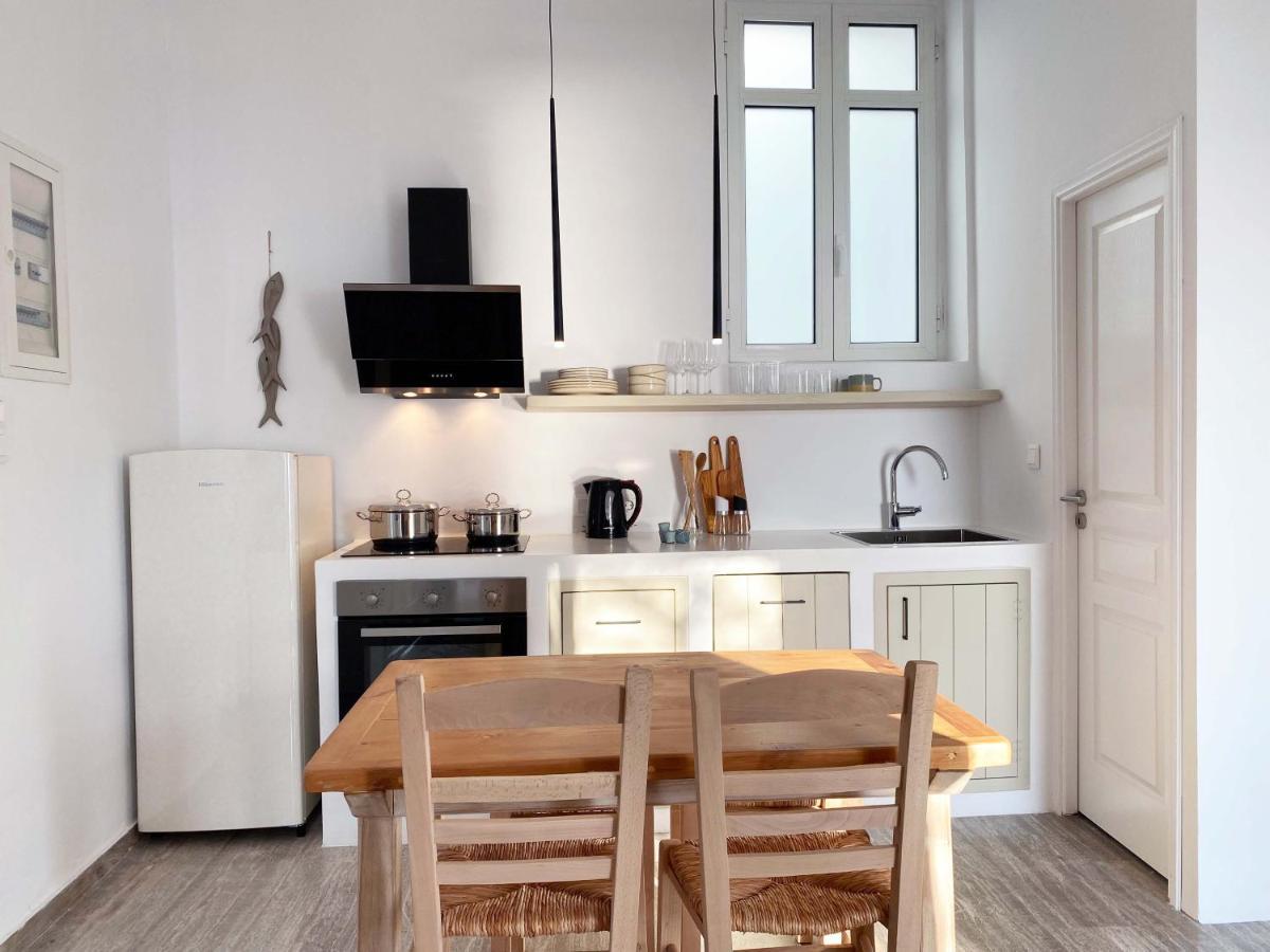 Lyra Seafront Apartment , Paroikia Town Center Kültér fotó